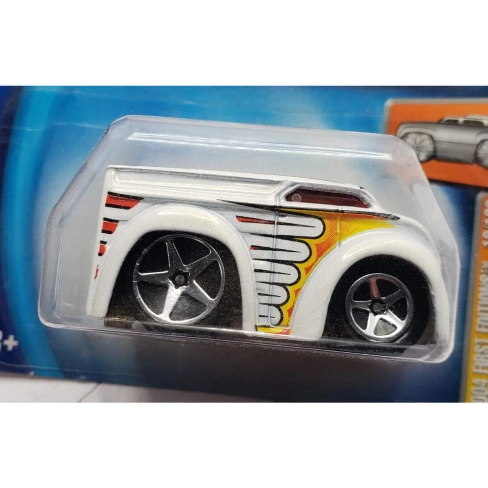 2004 Hot Wheels First Editions 12/100 Blings Dairy Delivery White W/ Red Flames